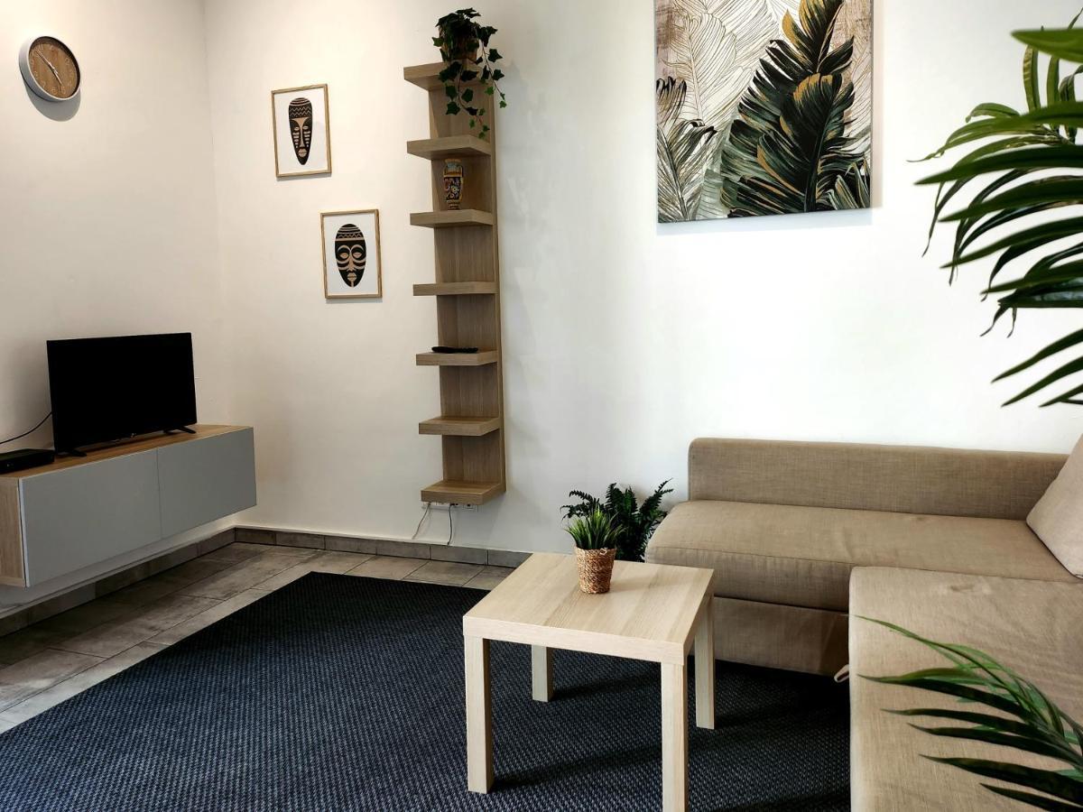 S18 "Garden In The City" Apartment บูดาเปสต์ ภายนอก รูปภาพ